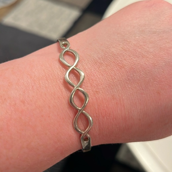 Vintage Jewelry - Vintage infinity / eternity twist sterling silver 925 cuff bracelet